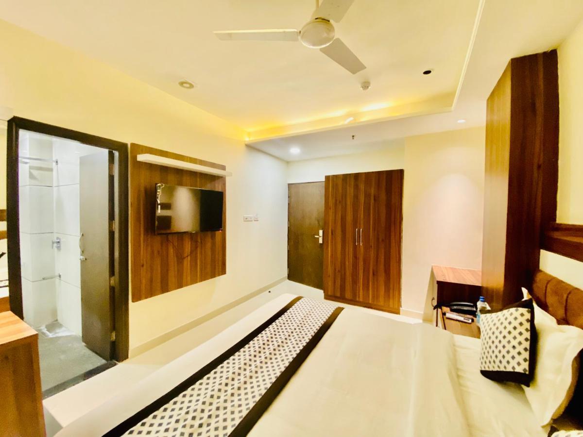 אמריצר Stay Near Golden Temple By An Hotels מראה חיצוני תמונה
