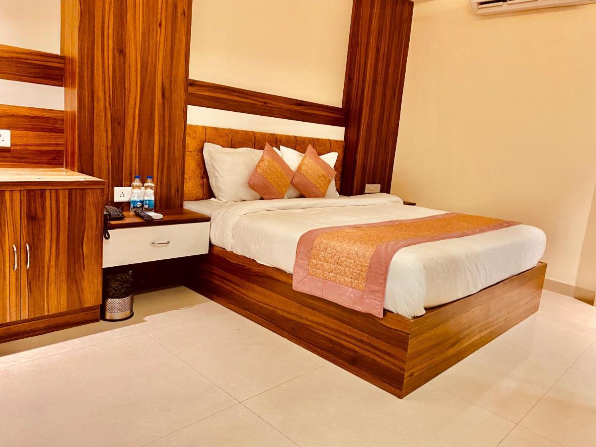 אמריצר Stay Near Golden Temple By An Hotels מראה חיצוני תמונה