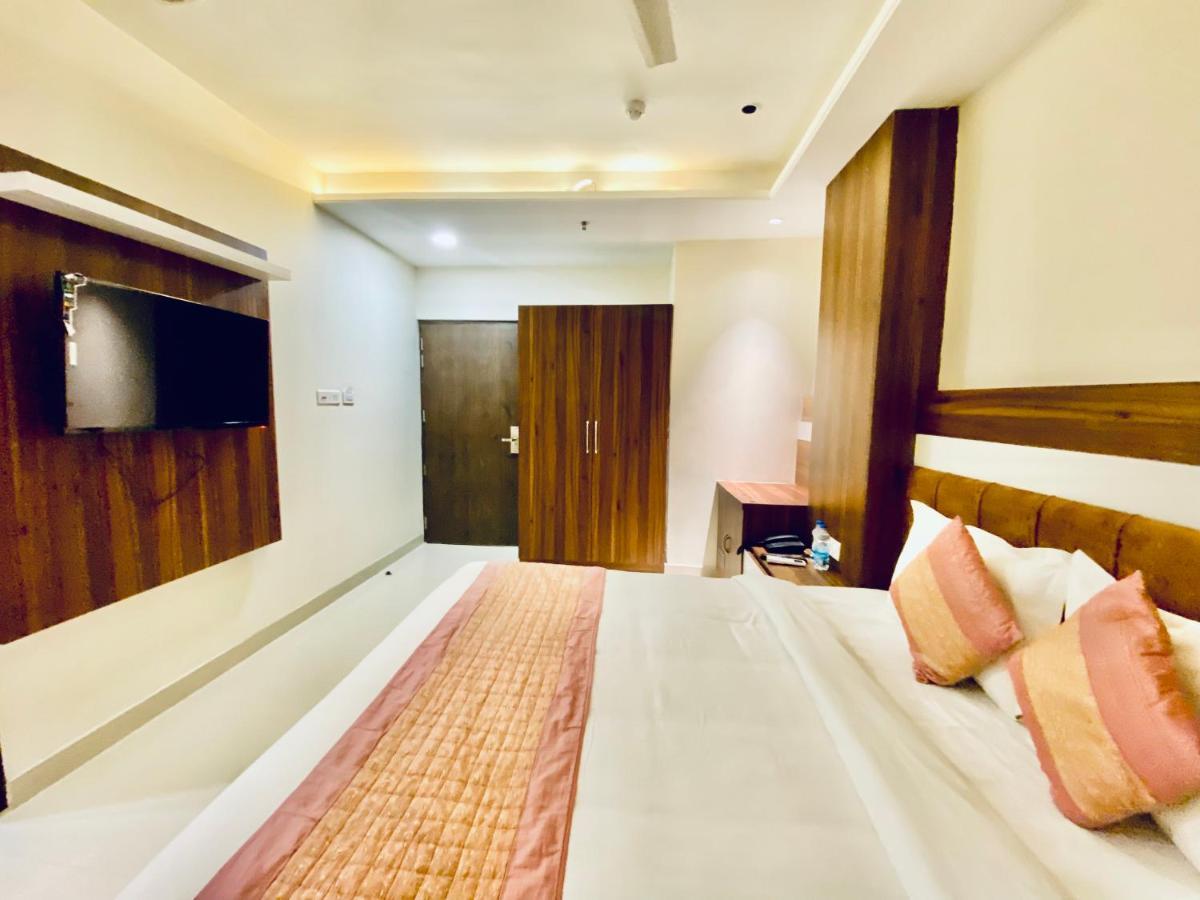 אמריצר Stay Near Golden Temple By An Hotels מראה חיצוני תמונה