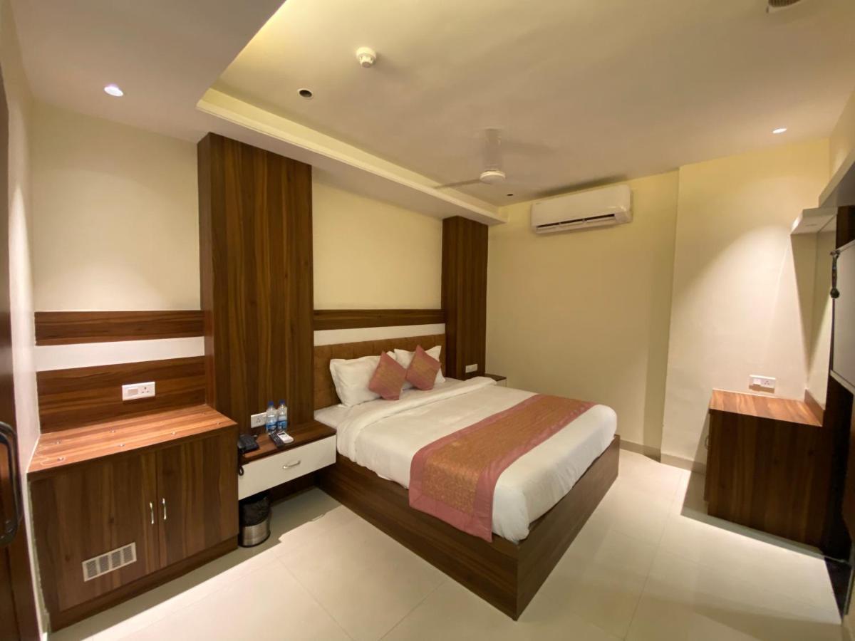 אמריצר Stay Near Golden Temple By An Hotels מראה חיצוני תמונה